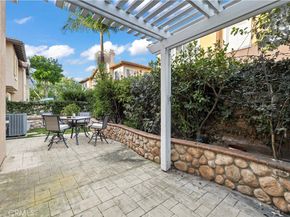 31 Poppy 50, Irvine CA 92618