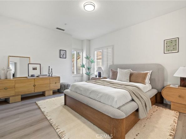 31 Poppy 50, Irvine CA 92618