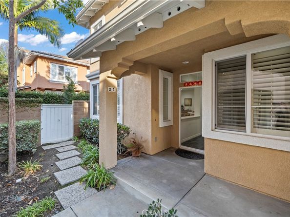 31 Poppy 50, Irvine CA 92618