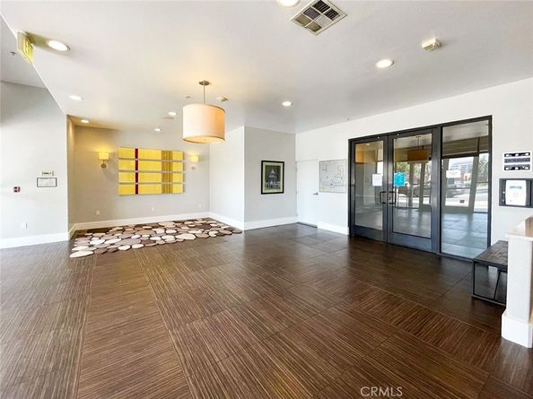 931 E Walnut Street 607, Pasadena CA 91106