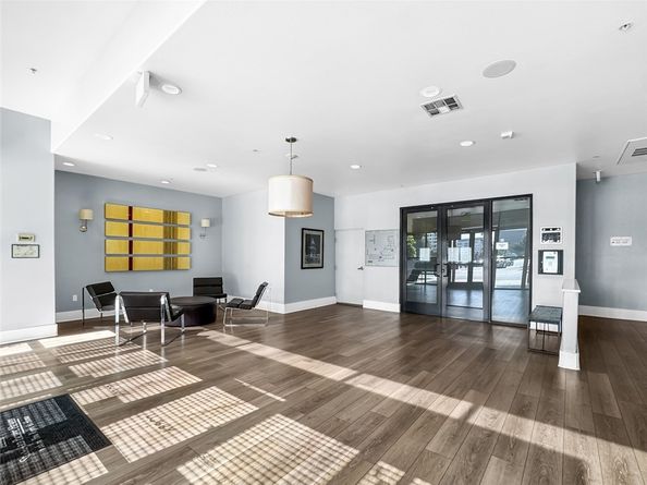 931 E Walnut Street 607, Pasadena CA 91106