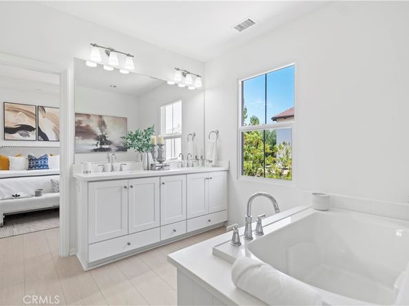 157 Rodeo, Irvine CA 92602