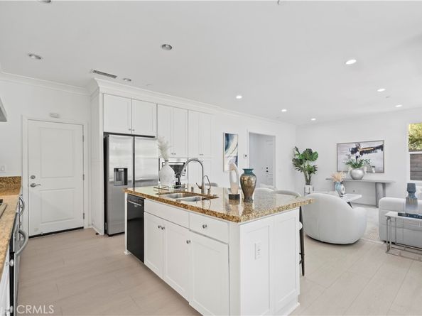 157 Rodeo, Irvine CA 92602