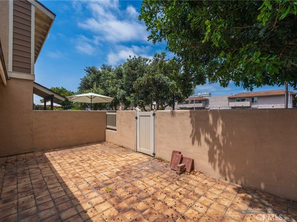 7921 Nomad Circle, Huntington Beach CA 92648