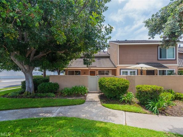 7921 Nomad Circle, Huntington Beach CA 92648