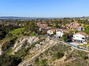 20 Flores, Lake Forest CA 92610