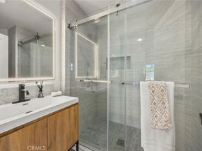 20 Flores, Lake Forest CA 92610