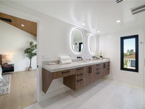 5 Curl, Corona Del Mar CA 92625