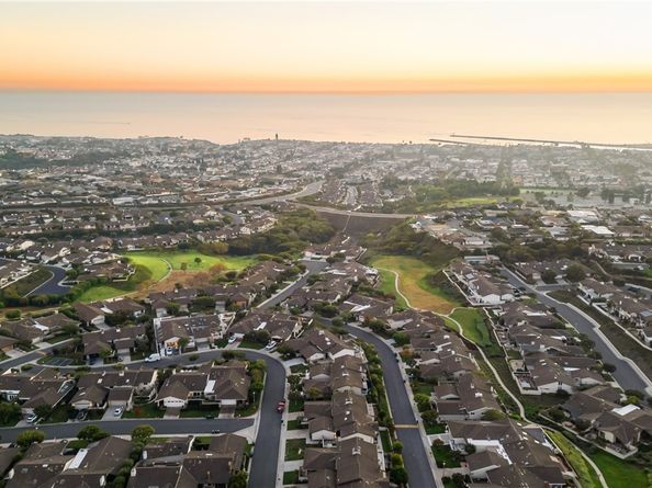 5 Curl, Corona Del Mar CA 92625