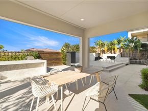 37 Caspian, Lake Forest CA 92630