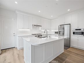 112 Sunnyside, Irvine CA 92618