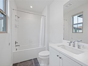 112 Sunnyside, Irvine CA 92618