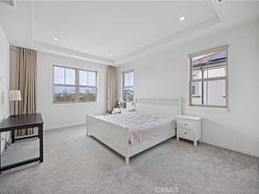 112 Sunnyside, Irvine CA 92618