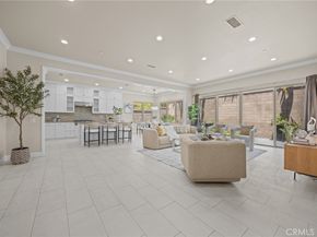 61 Bloomington, Irvine CA 92620