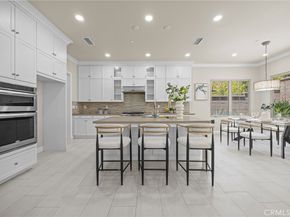 61 Bloomington, Irvine CA 92620