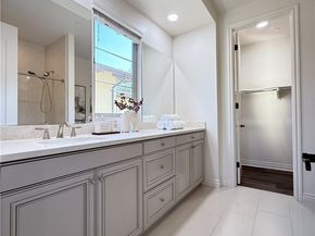 22 Shadybend, Irvine CA 92602