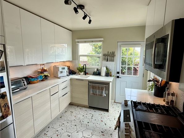 3671 Madison Avenue, San Diego CA 92116