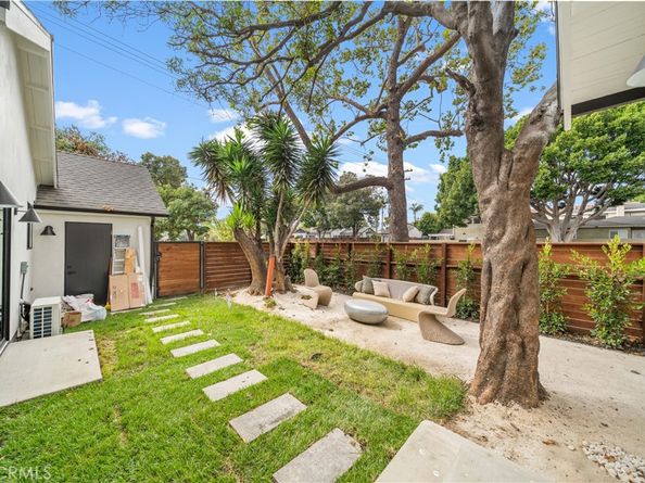 2203 Pelham Avenue, Los Angeles CA 90064