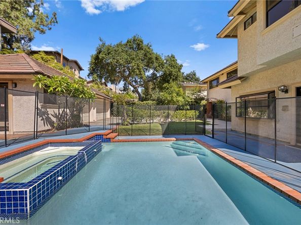 673 S Mentor Avenue, Pasadena CA 91106