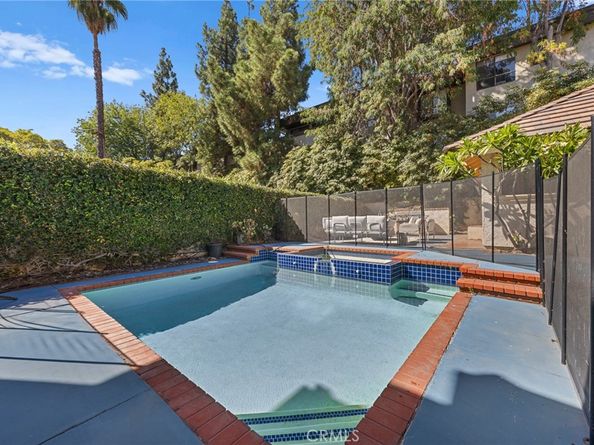 673 S Mentor Avenue, Pasadena CA 91106