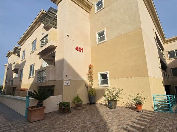 421 S Garfield 7, Monterey Park CA 91754