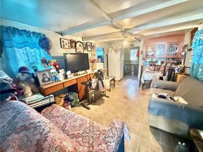 860 W 54th, Los Angeles CA 90037