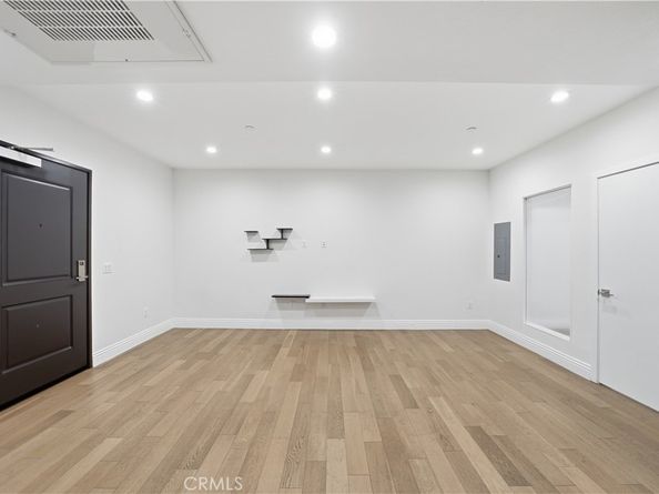 2939 Leeward Avenue 311, Los Angeles CA 90005