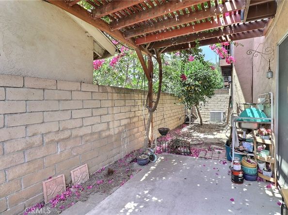 1348 E Orange Grove Boulevard 4, Pasadena CA 91104