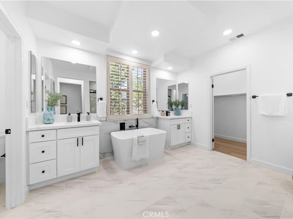 67 Cienega, Irvine CA 92618