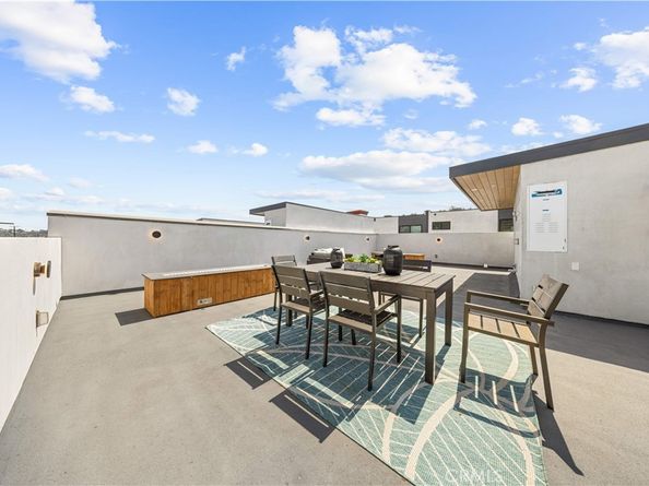 6849 N Figueroa Street, Los Angeles CA 90042