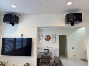 526 W Tribella Court, Santa Ana CA 92703