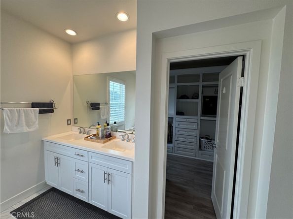 526 W Tribella Court, Santa Ana CA 92703