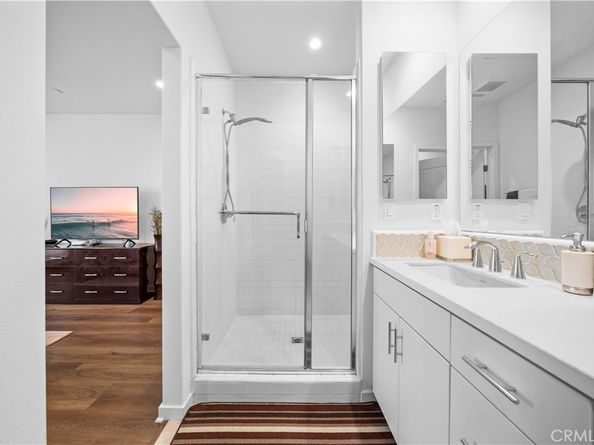 106 Leafy Twig, Irvine CA 92618