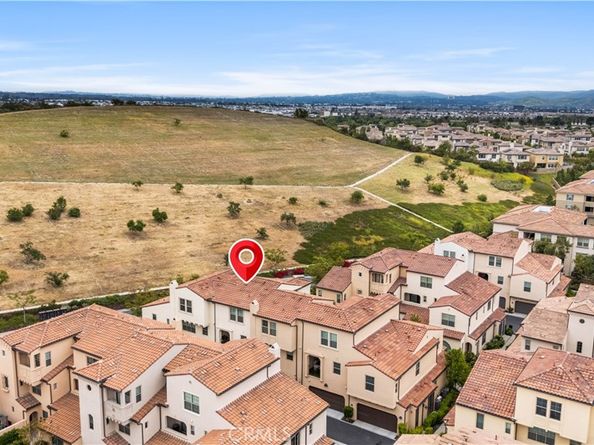 106 Leafy Twig, Irvine CA 92618