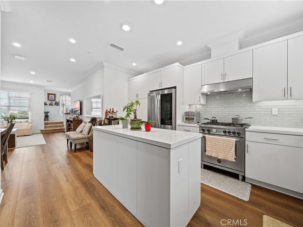 106 Leafy Twig, Irvine CA 92618