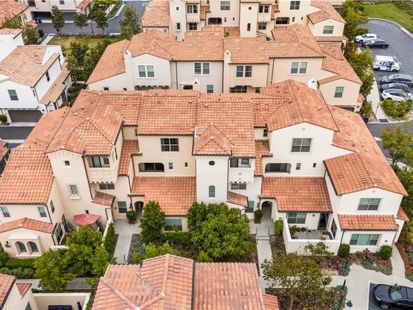 106 Leafy Twig, Irvine CA 92618