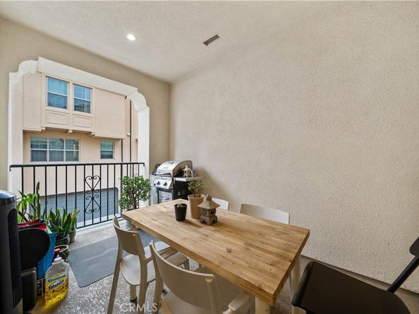 106 Leafy Twig, Irvine CA 92618