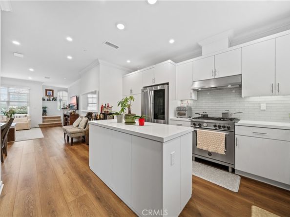 106 Leafy Twig, Irvine CA 92618