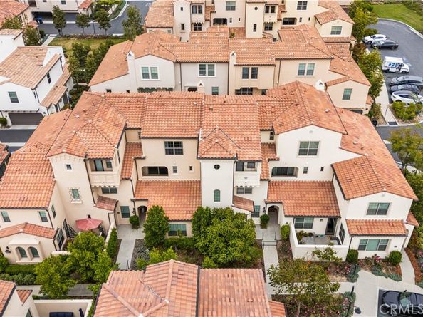 106 Leafy Twig, Irvine CA 92618
