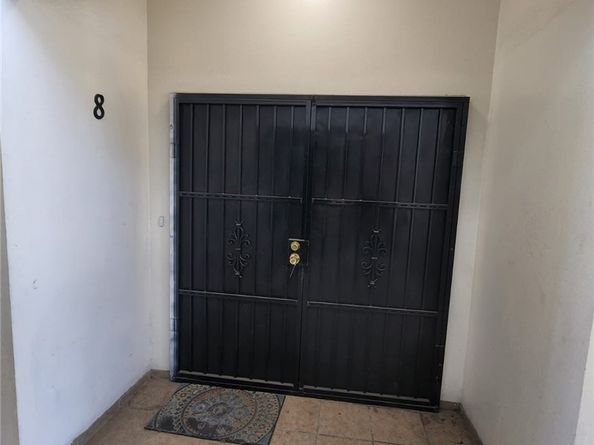 2061 Las Vegas Avenue 8, Pomona CA 91767