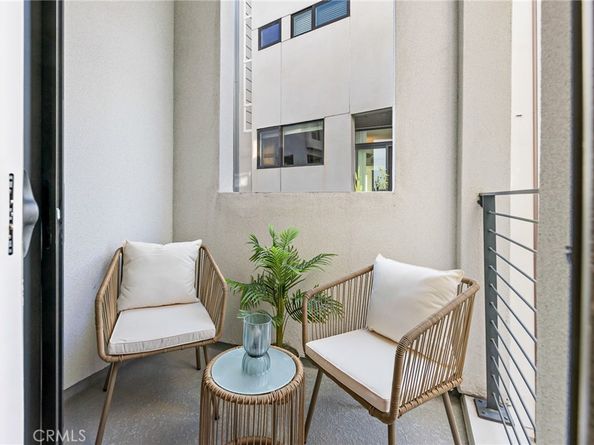 3306 Aria Lane, Los Angeles CA 90034