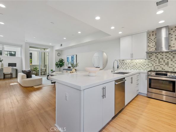 3306 Aria Lane, Los Angeles CA 90034