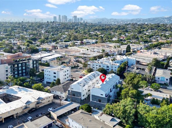 3306 Aria Lane, Los Angeles CA 90034