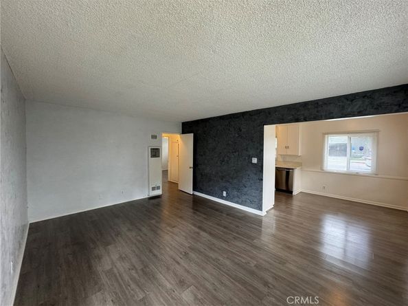 6731 Whitsett Avenue, North Hollywood CA 91606