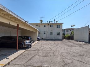 6731 Whitsett Avenue, North Hollywood CA 91606