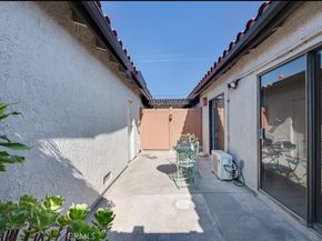 10425 Hayford Street B, Bellflower CA 90706