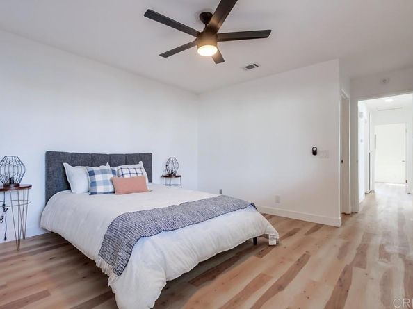 1025 Plover Way, Oceanside CA 92057