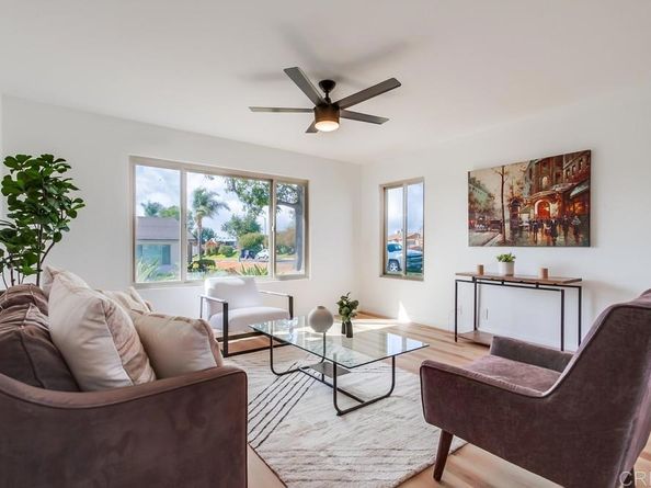 1025 Plover Way, Oceanside CA 92057