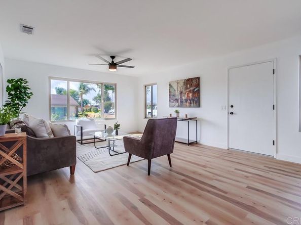 1025 Plover Way, Oceanside CA 92057