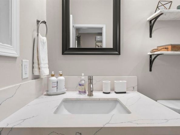 5 Hensley Street, San Diego CA 92102